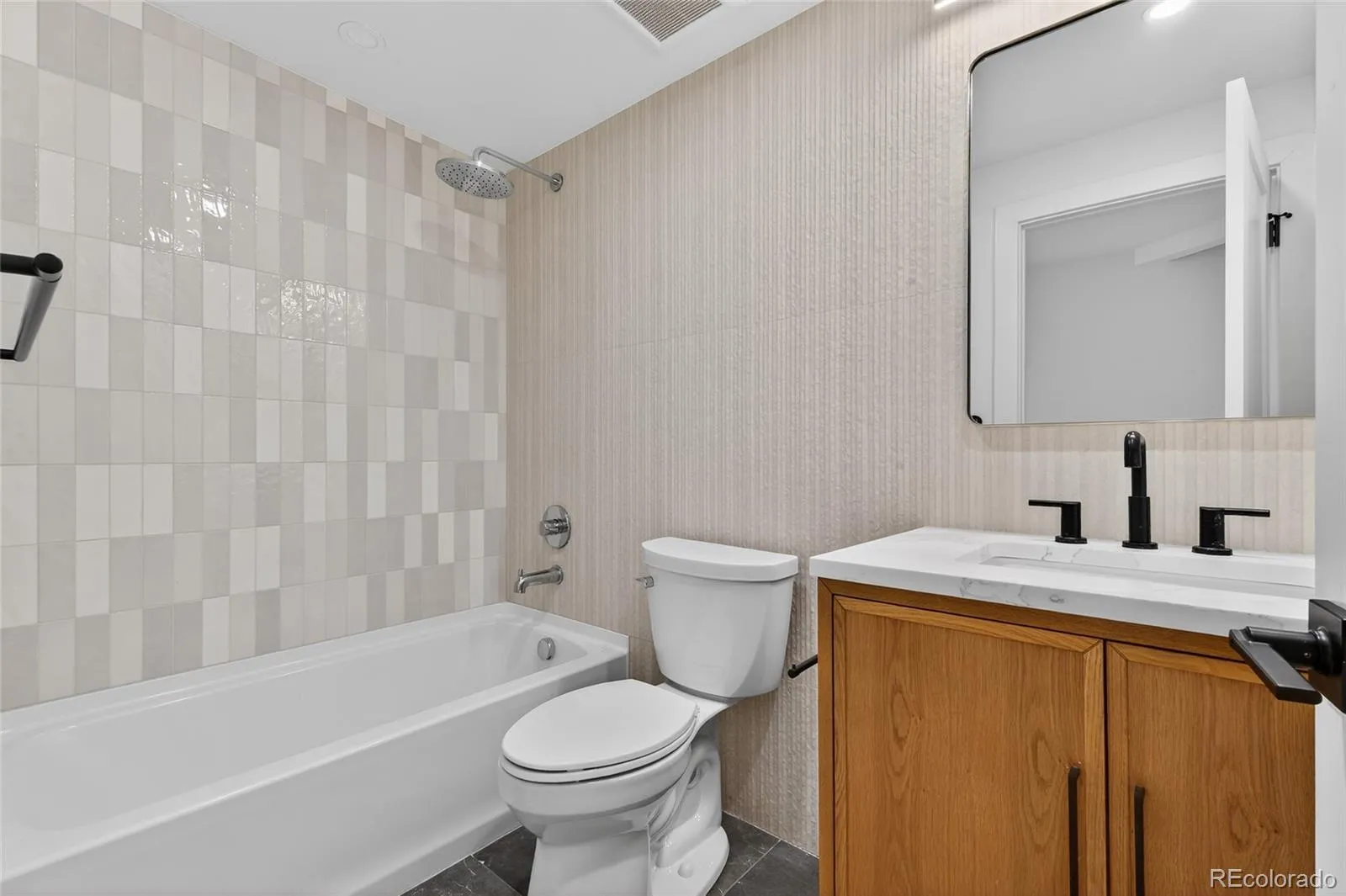 2362 S Acoma Street Denver CO 80223 MLS #REC3356593 04212026170929 1600 32