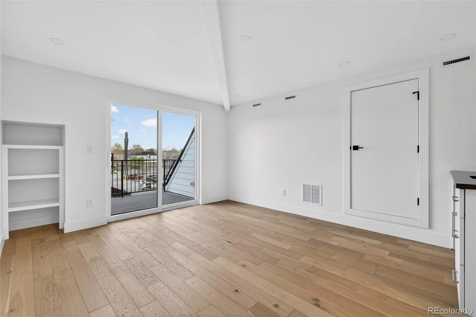 2362 S Acoma Street Denver CO 80223 MLS #REC3356593 04212026170929 1600 33