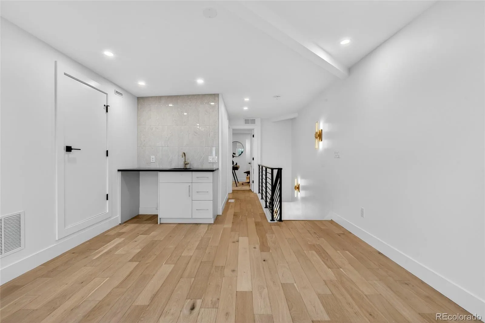 2362 S Acoma Street Denver CO 80223 MLS #REC3356593 04212026170929 1600 35
