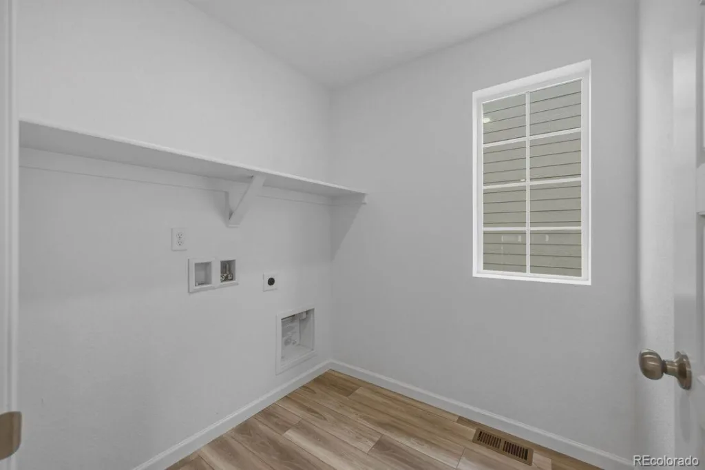 3293 N Coolidge Way Aurora CO 80019 | MLS #REC3357650 07302026155926 1024 14