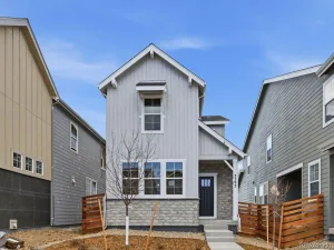 3293 N Coolidge Way Aurora CO 80019 | MLS #REC3357650 07302026155926 300 0
