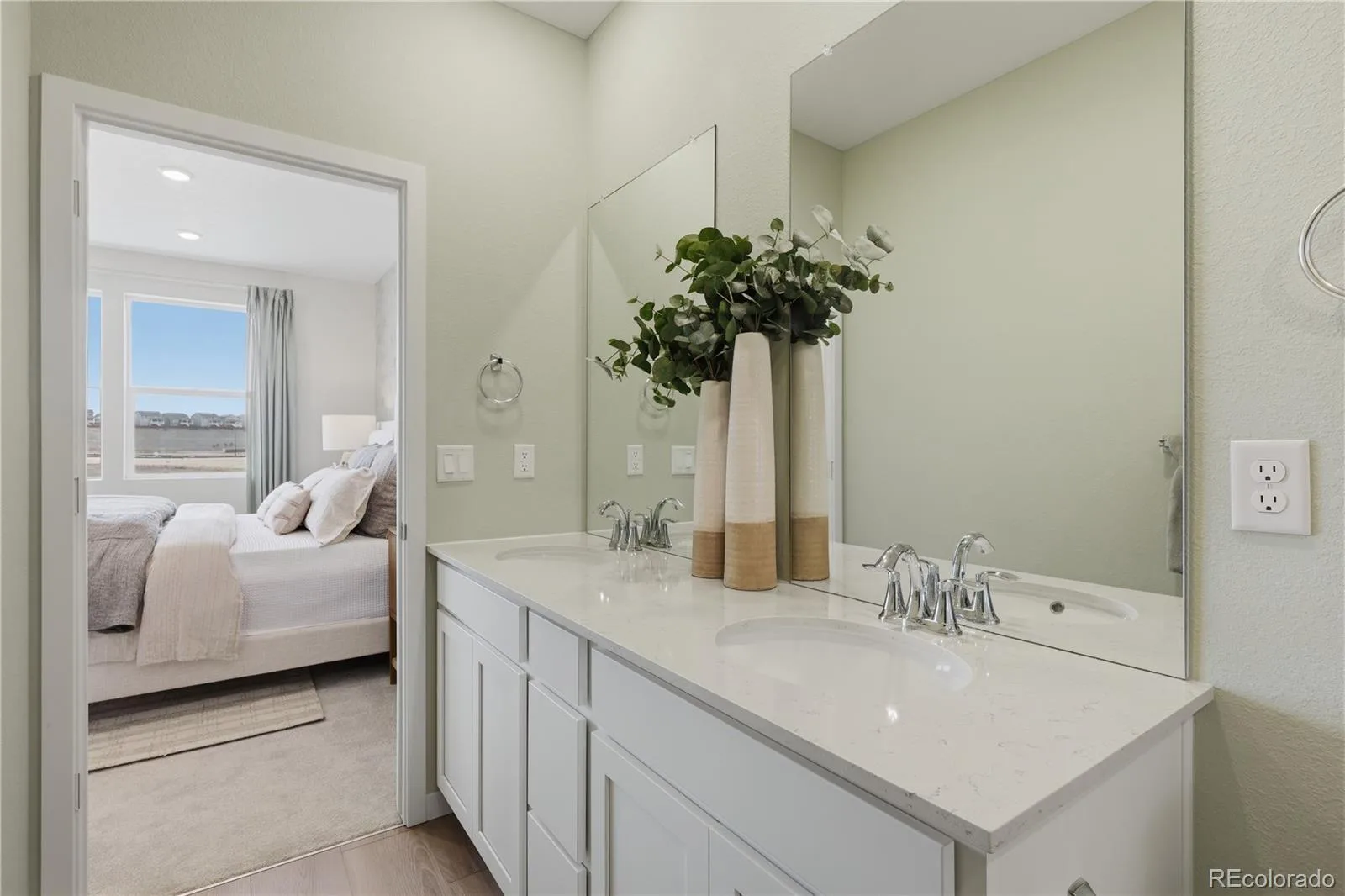 15547 Gilpin Avenue Parker CO 80134 | MLS #REC3358572 08072026172630 1600 8