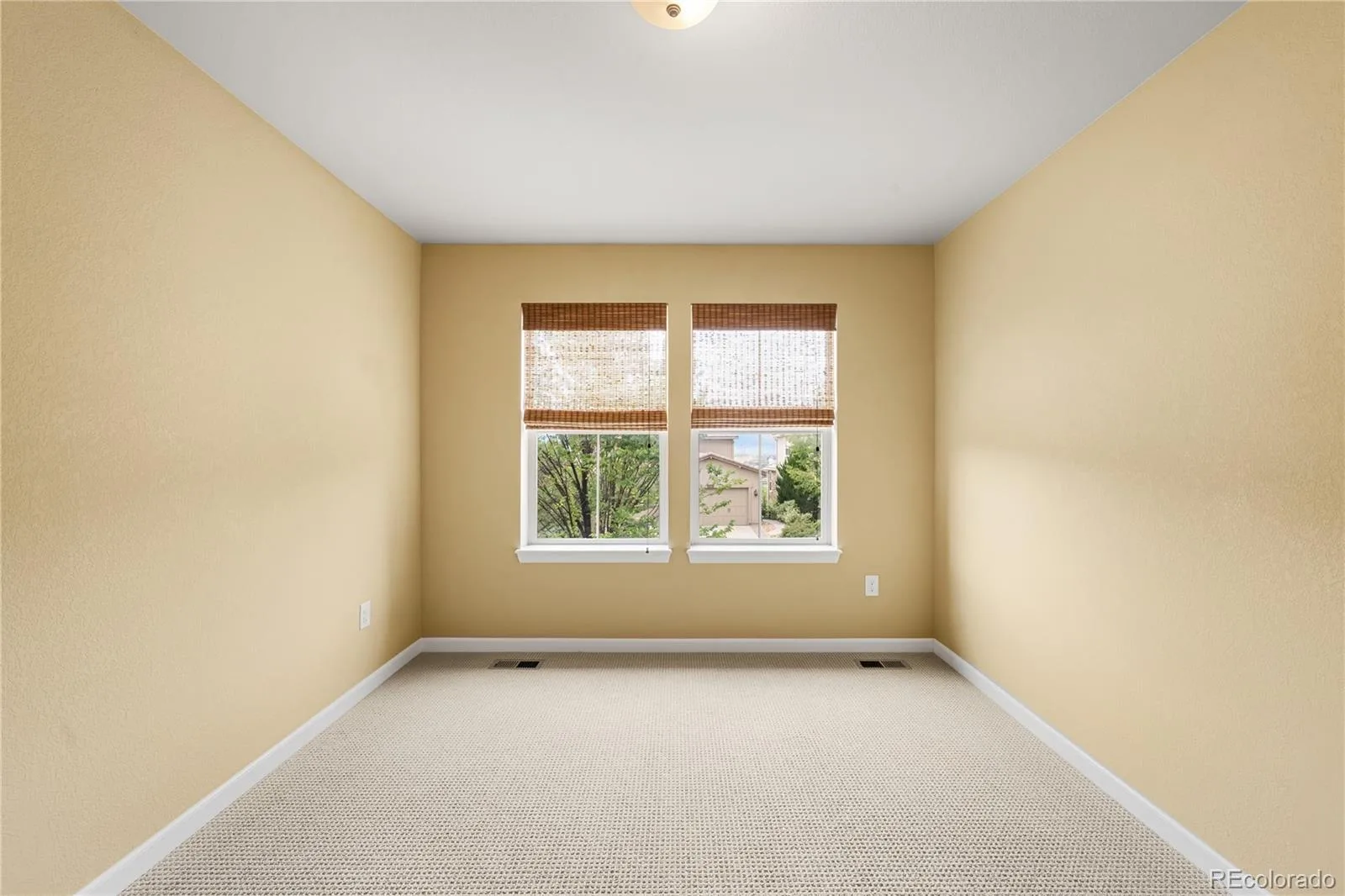 15149 W Washburn Avenue Lakewood CO 80228 | MLS #REC3363829 09232026082611 1600 20
