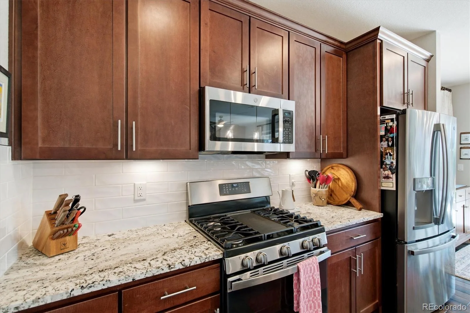 871 Golden Peak Drive Erie CO 80516 | MLS #REC3364049 08262026004456 1600 6
