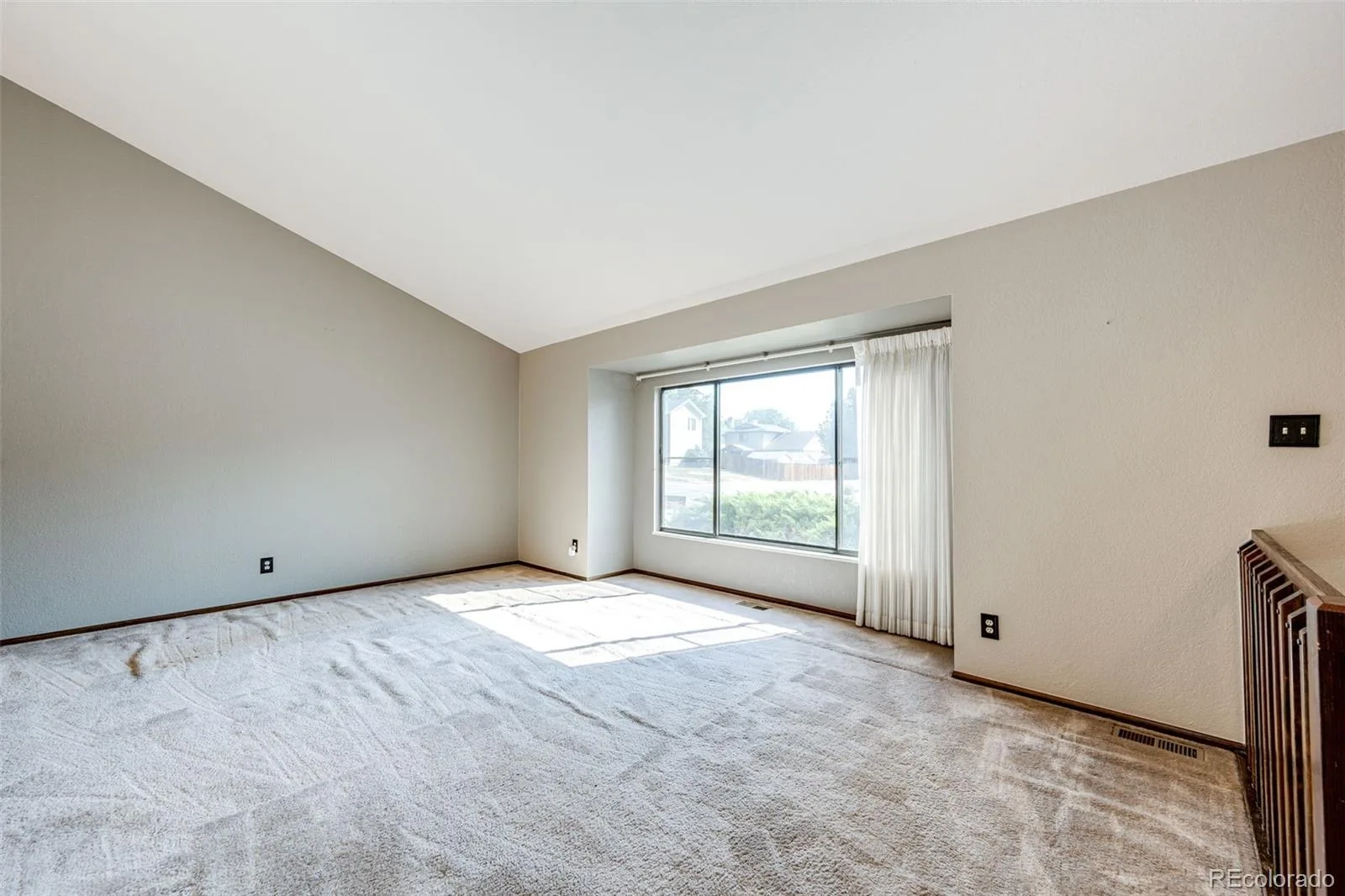 2303 S Eldridge Court Lakewood CO 80228 | MLS #REC3365235 08062026022420 1600 14