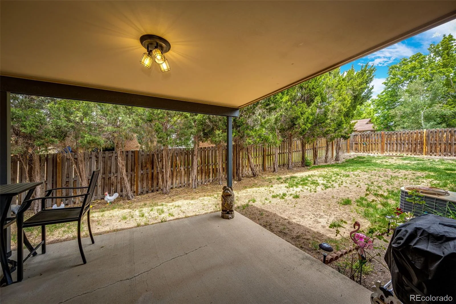 2303 S Eldridge Court Lakewood CO 80228 | MLS #REC3365235 08062026022420 1600 22