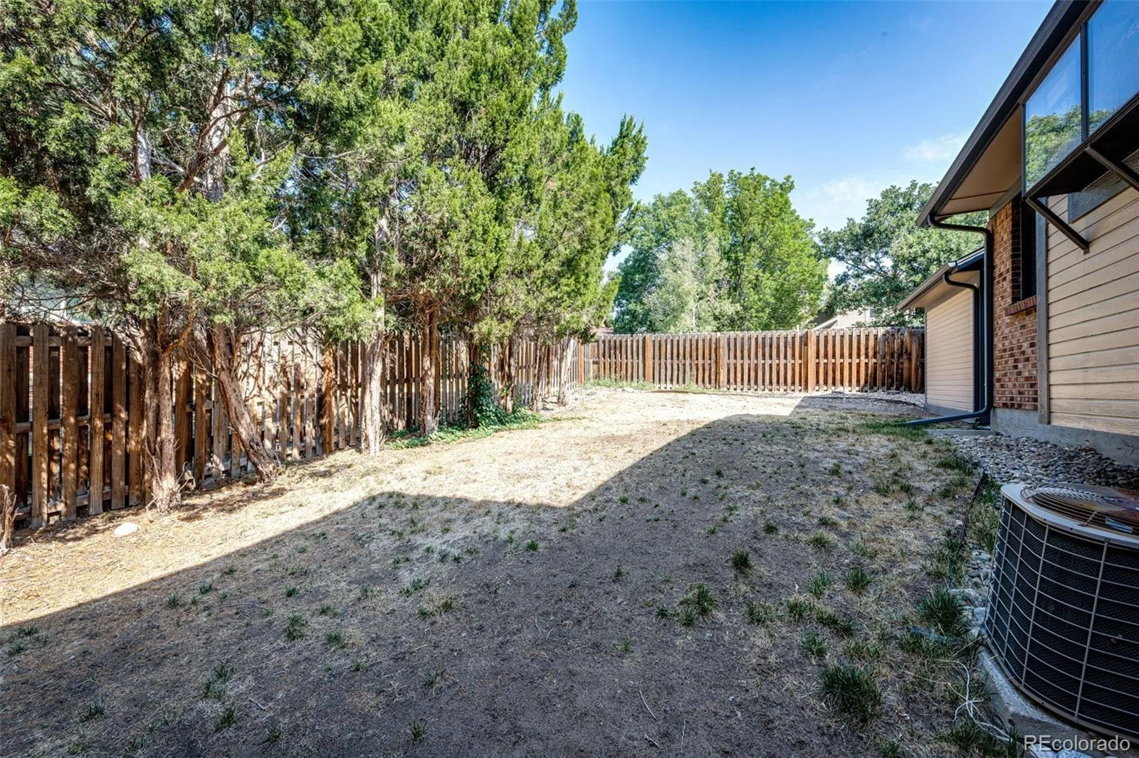 2303 S Eldridge Court Lakewood CO 80228 | MLS #REC3365235 08062026022420 1600 45