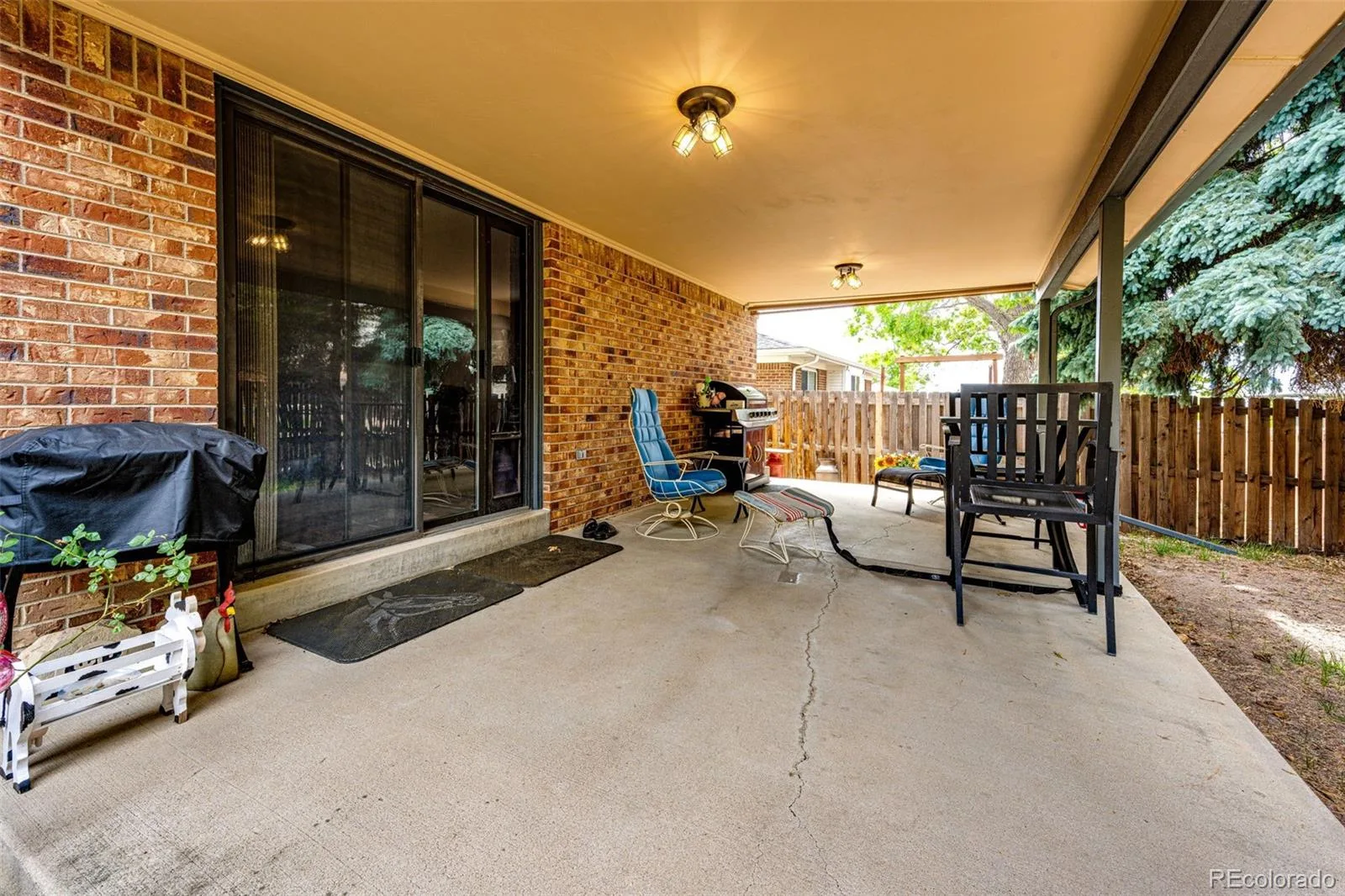 2303 S Eldridge Court Lakewood CO 80228 | MLS #REC3365235 08062026022420 1600 6