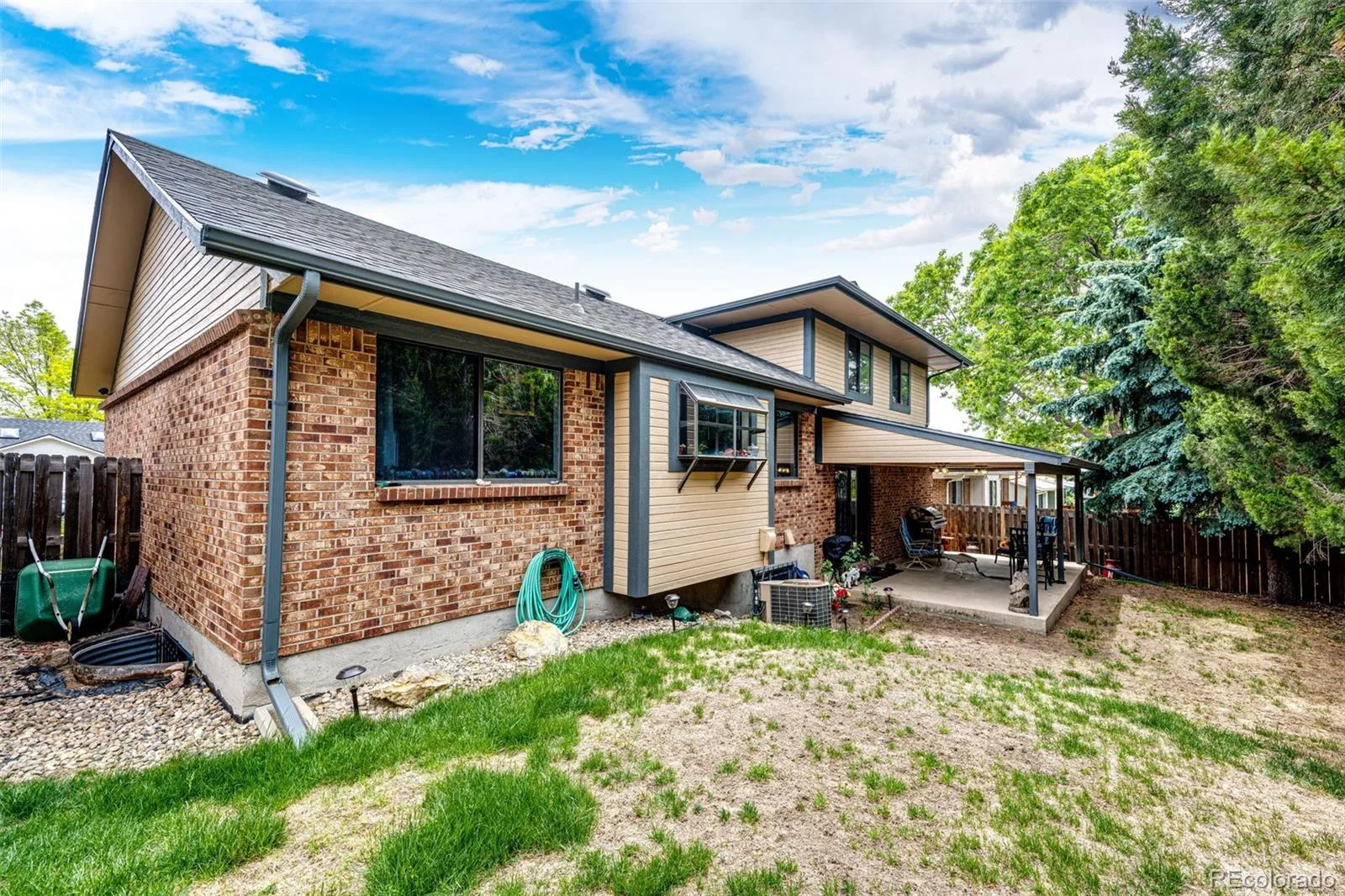 2303 S Eldridge Court Lakewood CO 80228 | MLS #REC3365235 08062026022420 1600 8