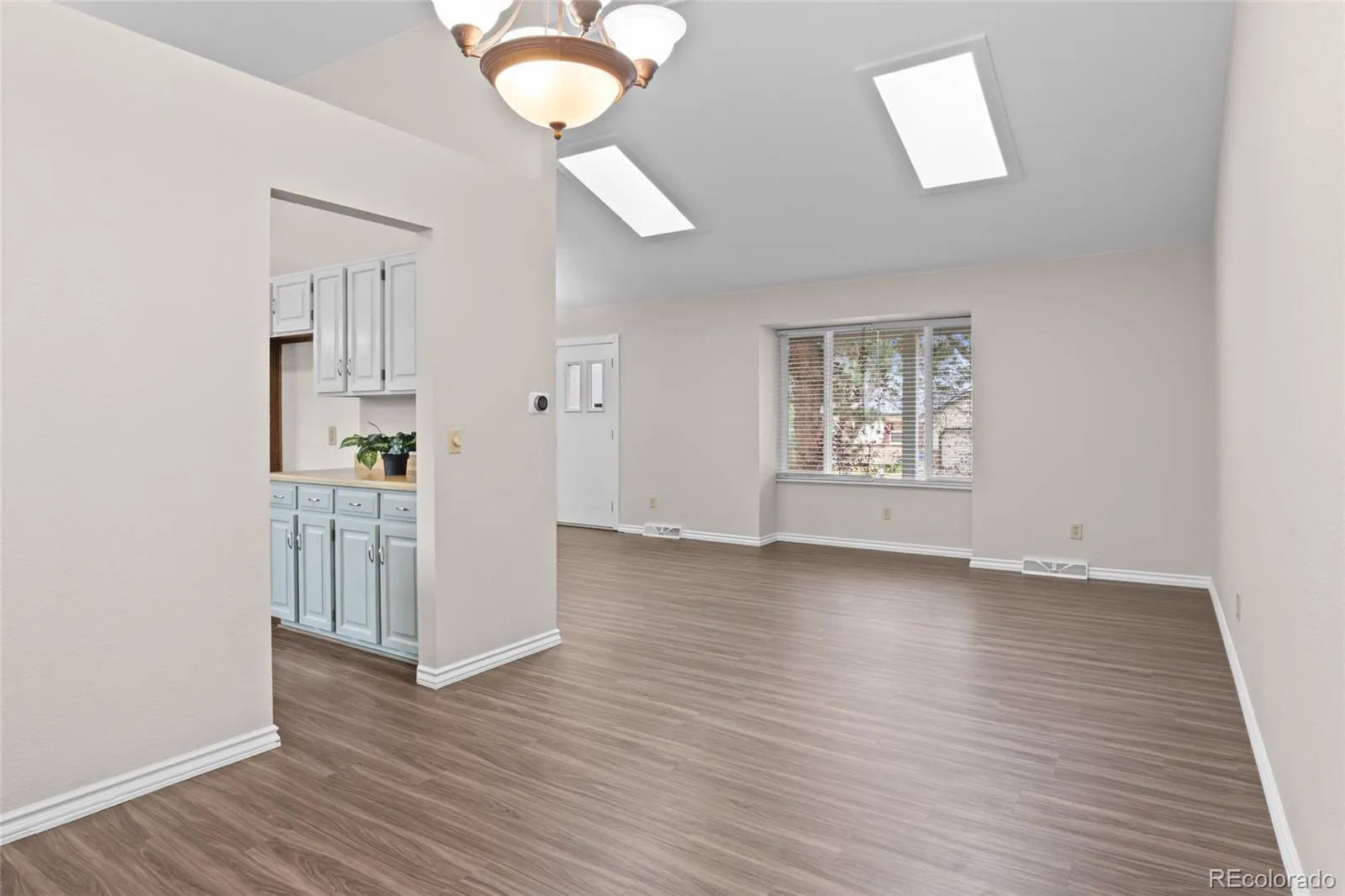 3737 S Walden Street Aurora CO 80013 MLS #REC3365833 05022026055840 1600 5