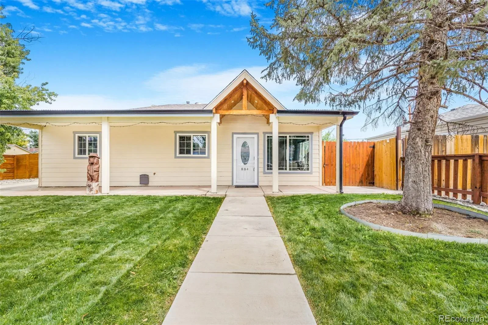 884 Vaughn Street Aurora CO 80011 MLS #REC3367783 03182026165933 1600 1