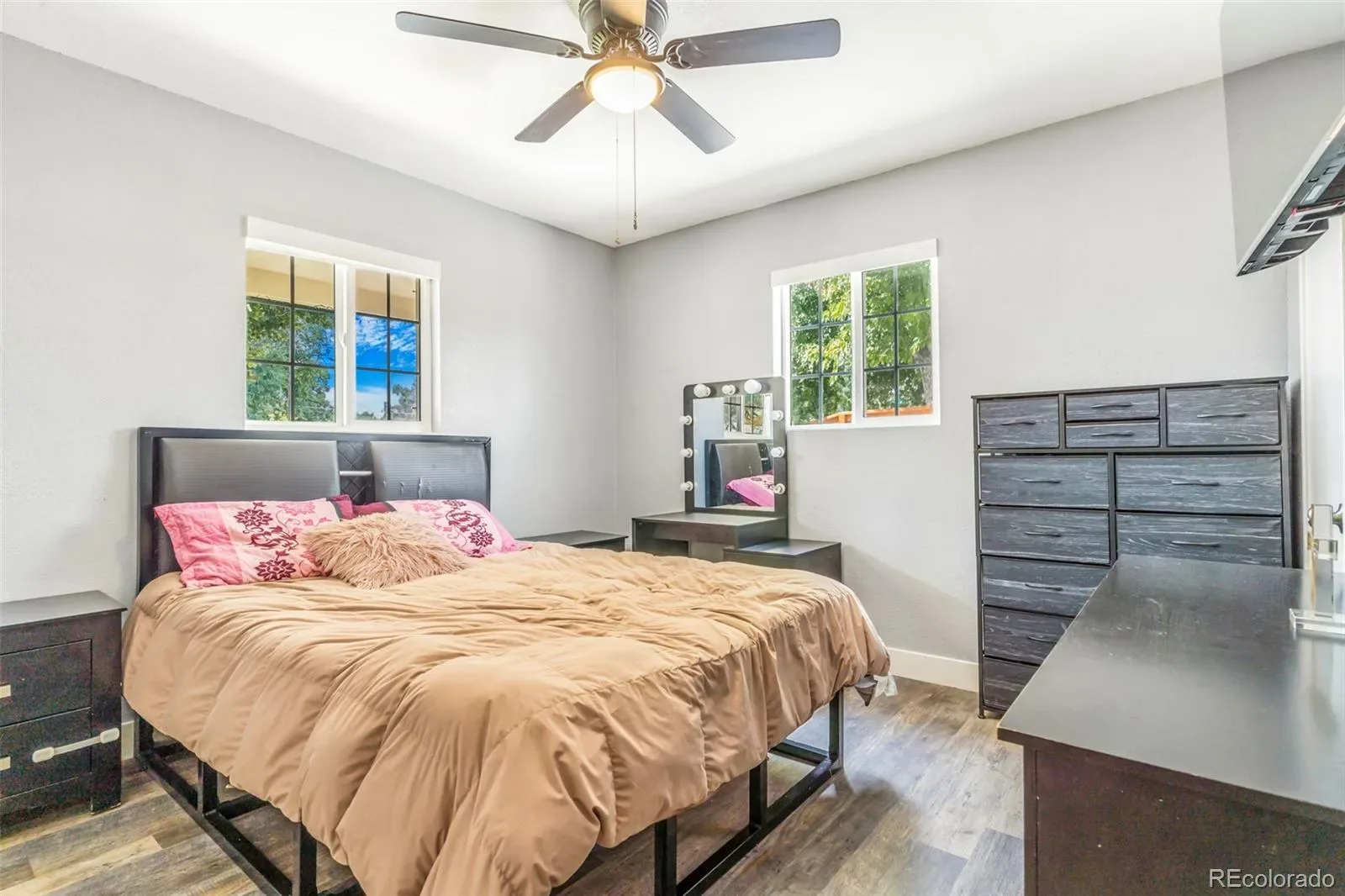 884 Vaughn Street Aurora CO 80011 MLS #REC3367783 03182026165933 1600 15