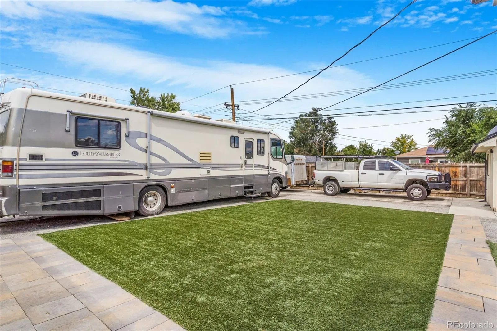 884 Vaughn Street Aurora CO 80011 MLS #REC3367783 03182026165933 1600 25