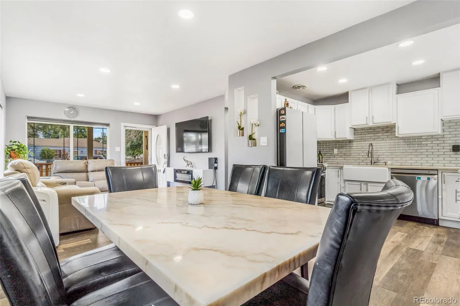 884 Vaughn Street Aurora CO 80011 MLS #REC3367783 03182026165933 1600 7