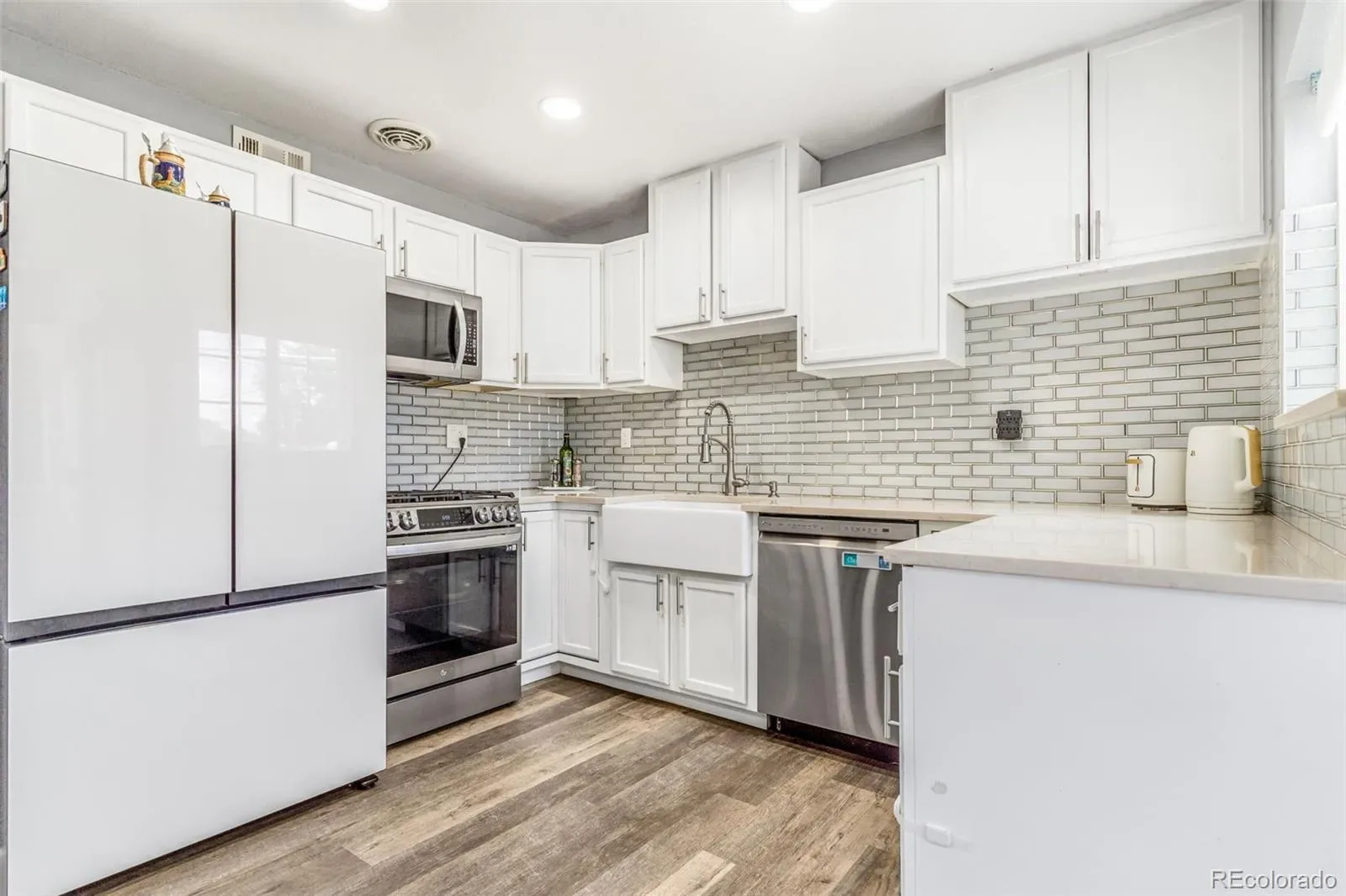 884 Vaughn Street Aurora CO 80011 MLS #REC3367783 03182026165933 1600 8