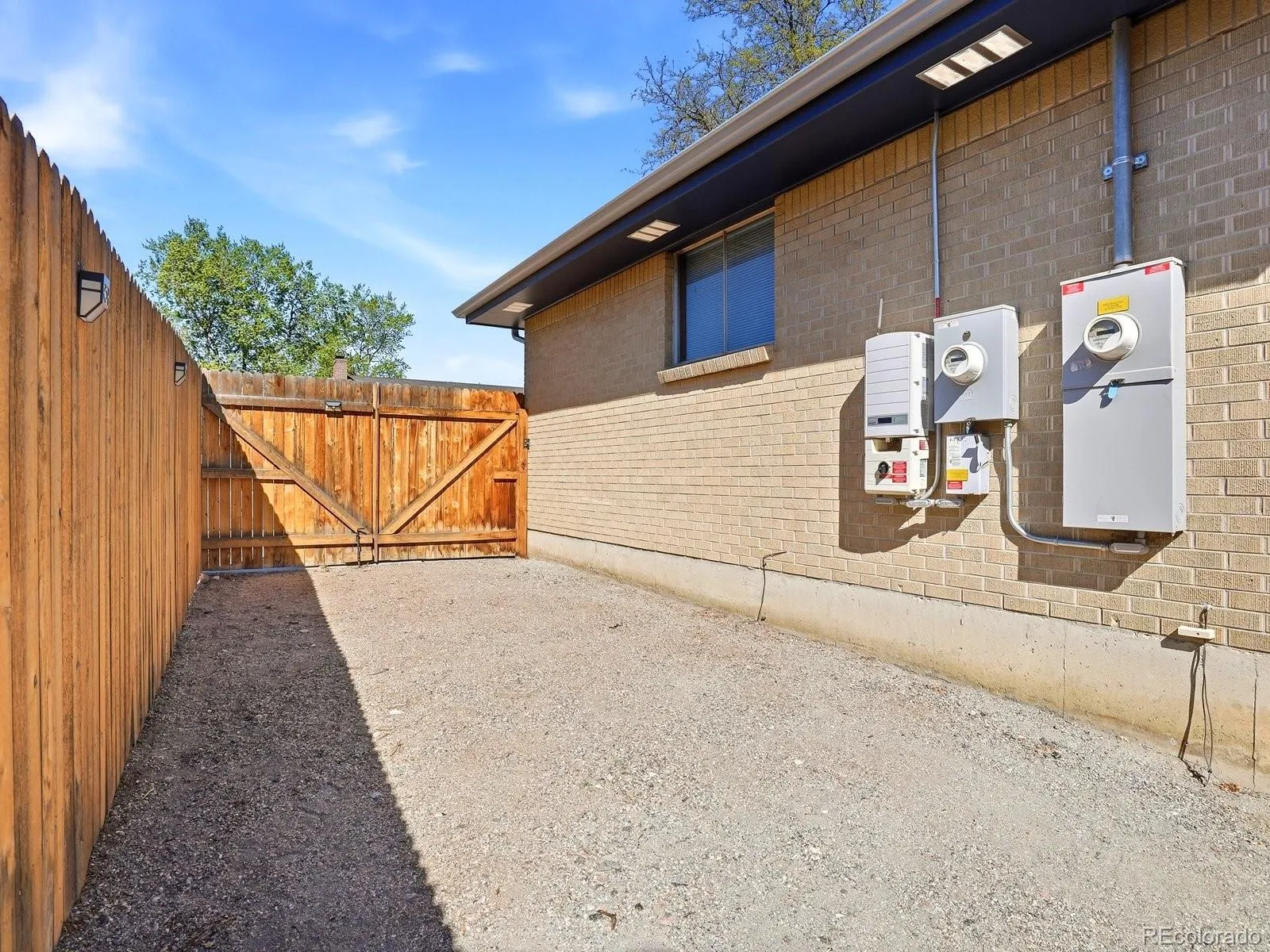 04162026192137 1600 40