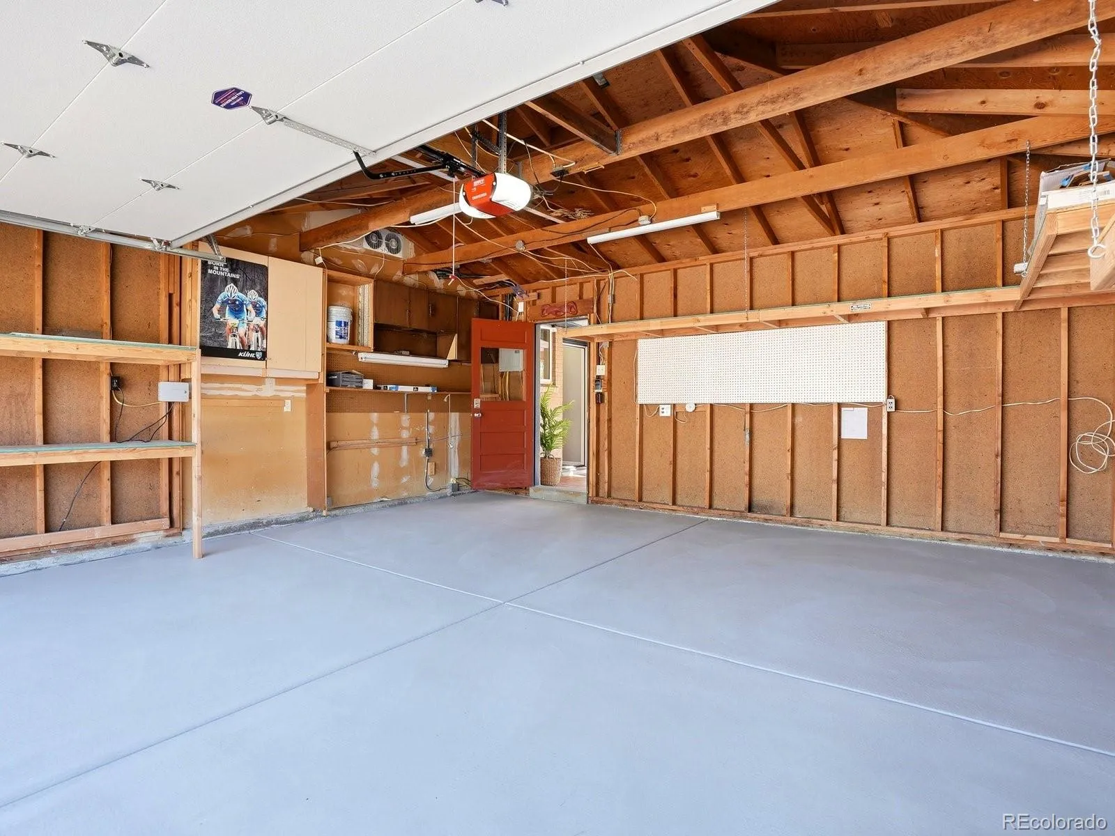 04162026192137 1600 41