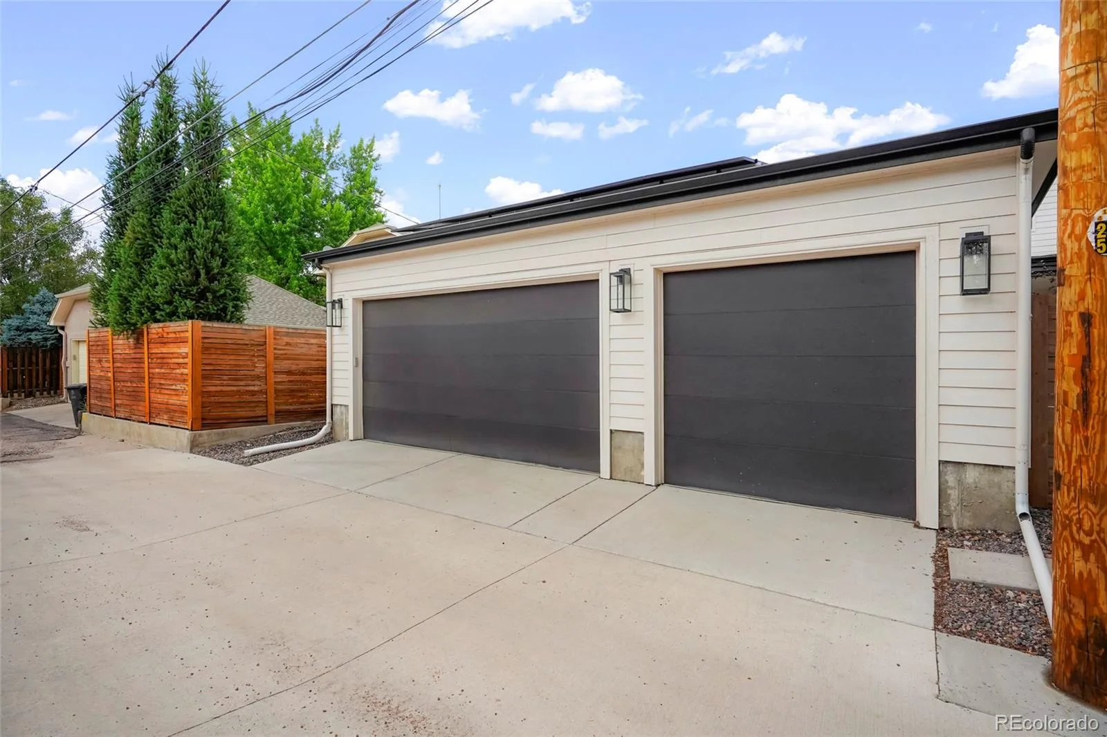 151 S Humboldt Street Denver CO 80209 MLS #REC3369434 06102026180443 1600 49