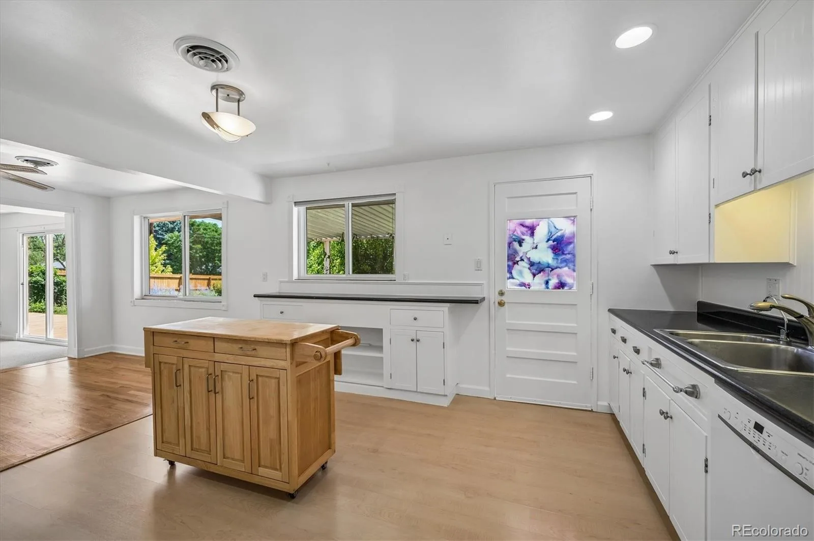 1770 Nelson Street Lakewood CO 80215 | MLS #REC3370160 07232026171212 1600 9