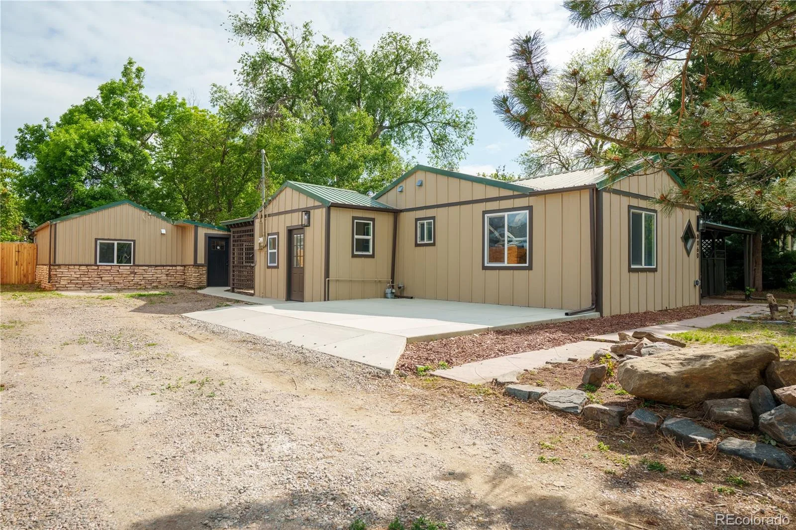 8060 W 12th Avenue Lakewood CO 80214 MLS #REC3370786 06122026205320 1600 6