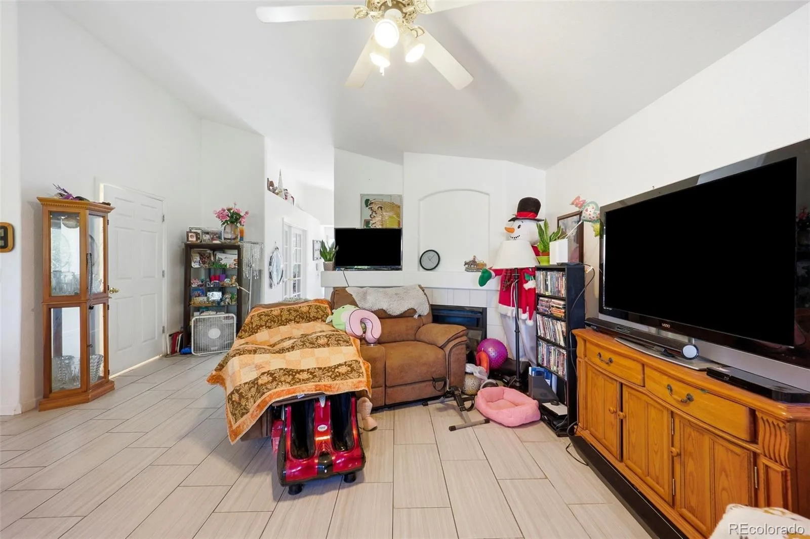 607 Branding Iron Lane Castle Rock CO 80104 | MLS #REC3371827 07162026184747 1600 6