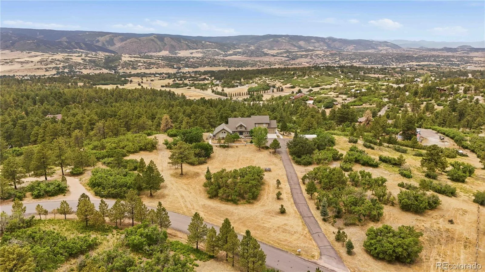 2861 Butte Circle Sedalia CO 80135 | MLS #REC3372041 07292026153819 1600 41