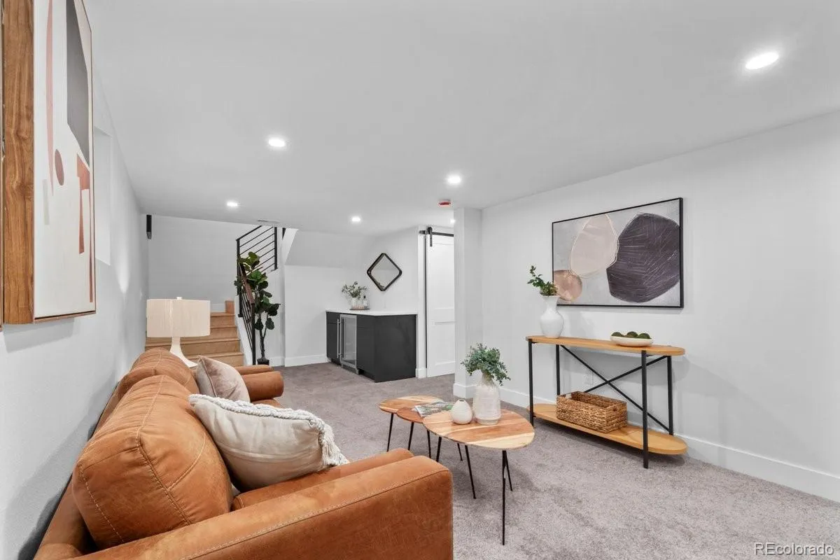 04092026223419 1200 10