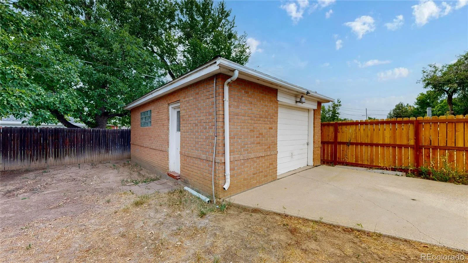 820 Tucson Street Aurora CO 80011 | MLS #REC3377818 07312026172505 1600 34