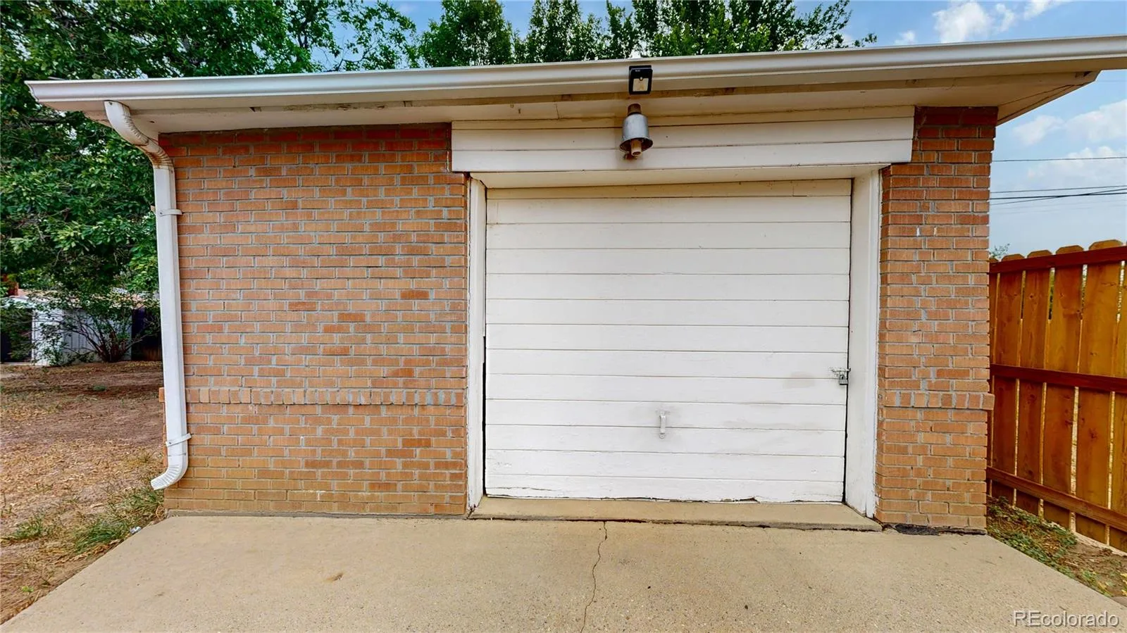 820 Tucson Street Aurora CO 80011 | MLS #REC3377818 07312026172505 1600 35