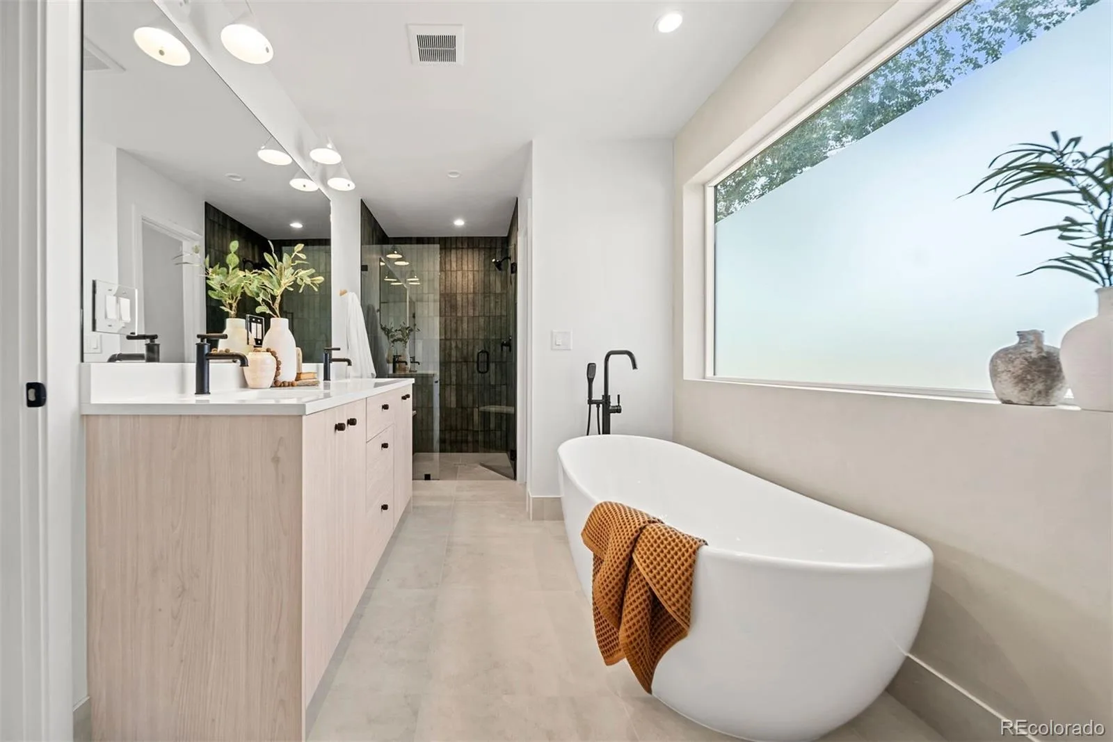 2357 S Bannock Street Denver CO 80223 | MLS #REC3378098 08212026140858 1600 19