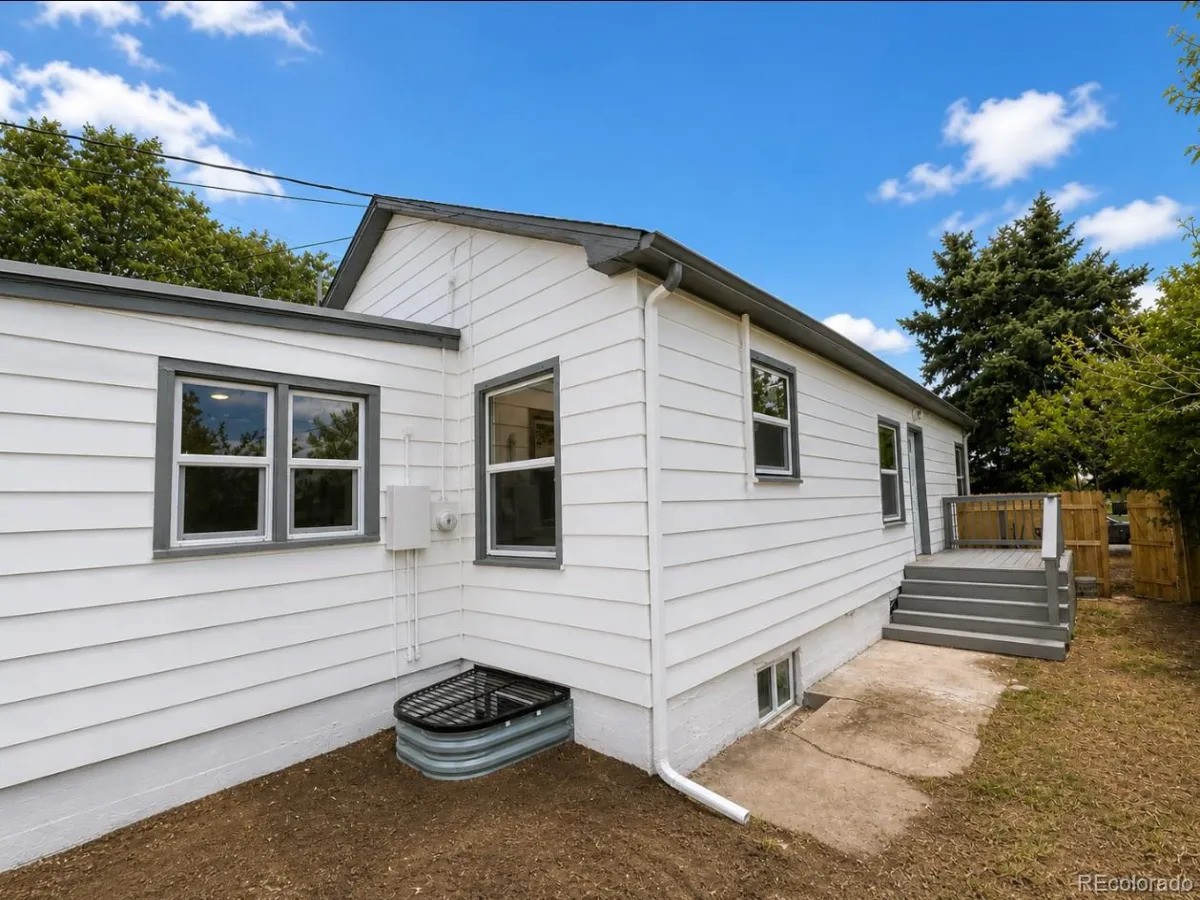 1315 S Knox Court Denver CO 80219 MLS #REC3378591 05022026161900 1200 30