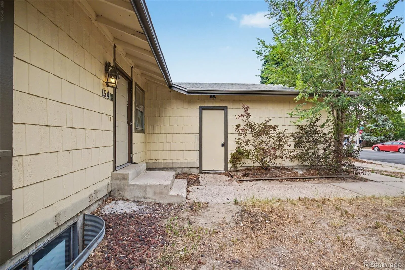 15418 E Oxford Avenue Aurora CO 80013 | MLS #REC3378951 08072026025746 1600 13