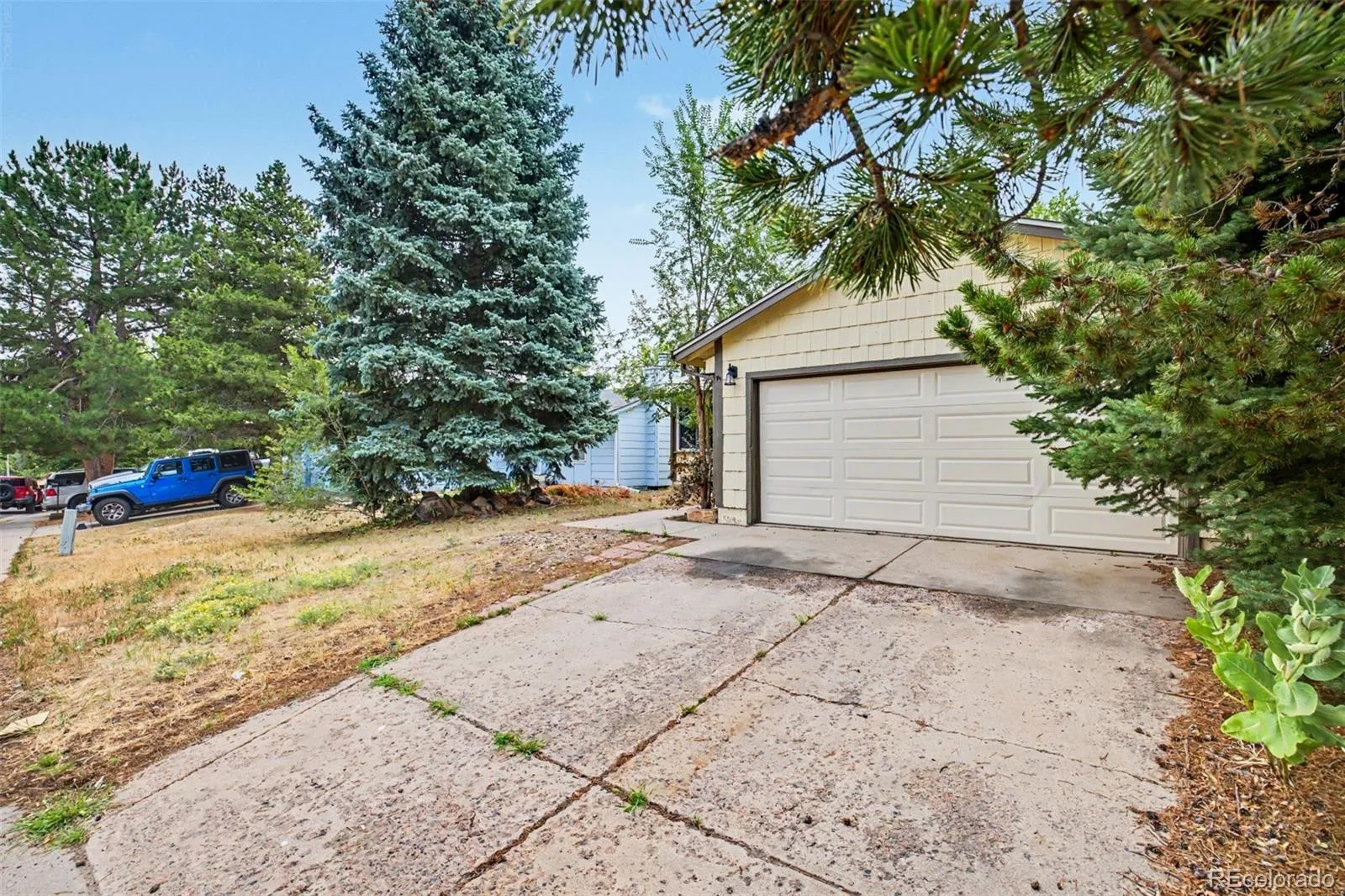 15418 E Oxford Avenue Aurora CO 80013 | MLS #REC3378951 08072026025746 1600 19