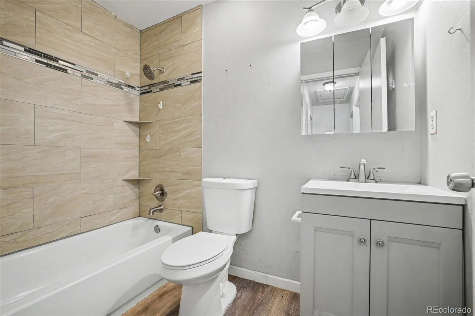 15418 E Oxford Avenue Aurora CO 80013 | MLS #REC3378951 08072026025746 1600 8
