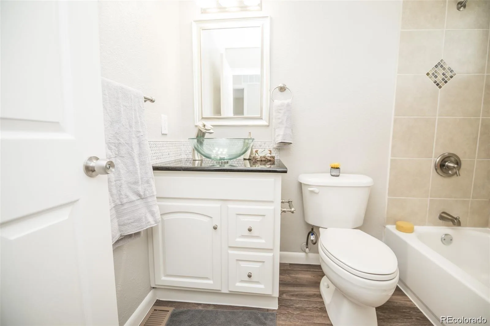 4221 S Quintero Way Aurora CO 80013 | MLS #REC3381514 08202026154642 1600 26