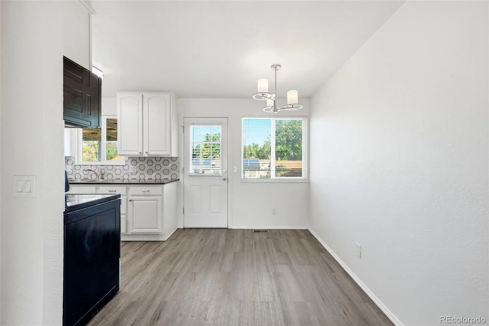 4221 S Quintero Way Aurora CO 80013 | MLS #REC3381514 08202026154642 1600 6