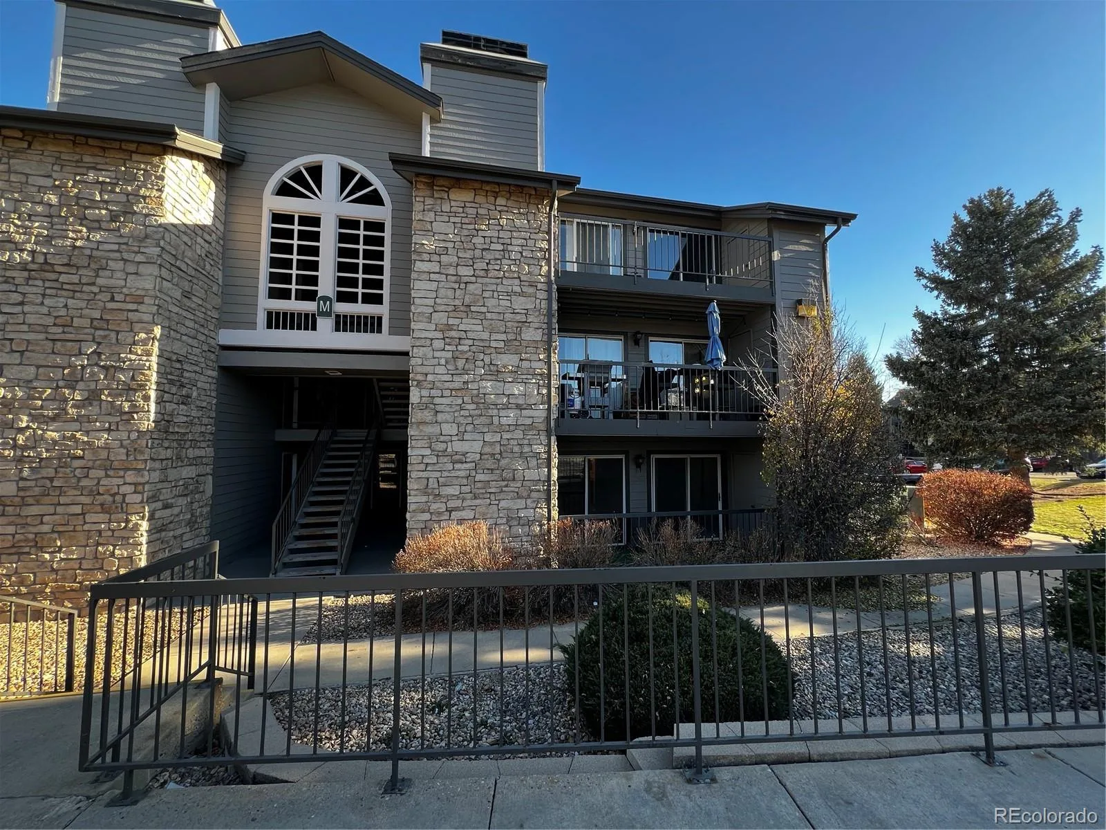 2575 S Syracuse Way #M108 Denver CO 80231 | MLS #REC3381930 08062026205017 1600 24