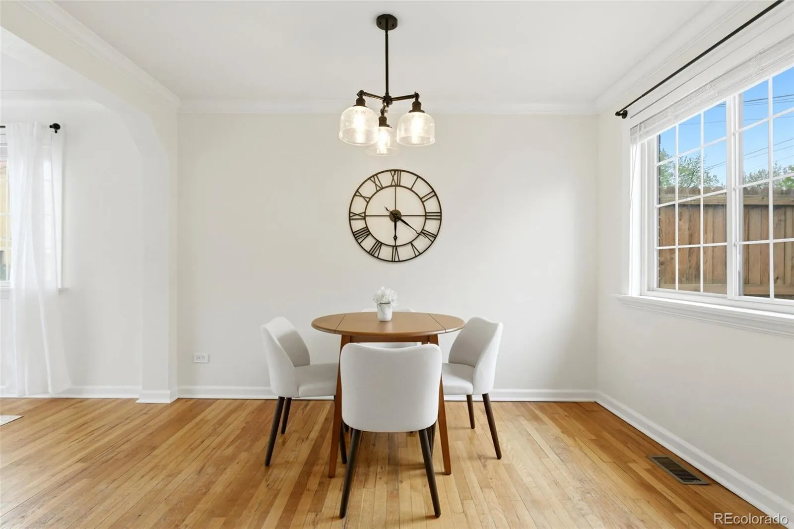 04152026211249 1600 11