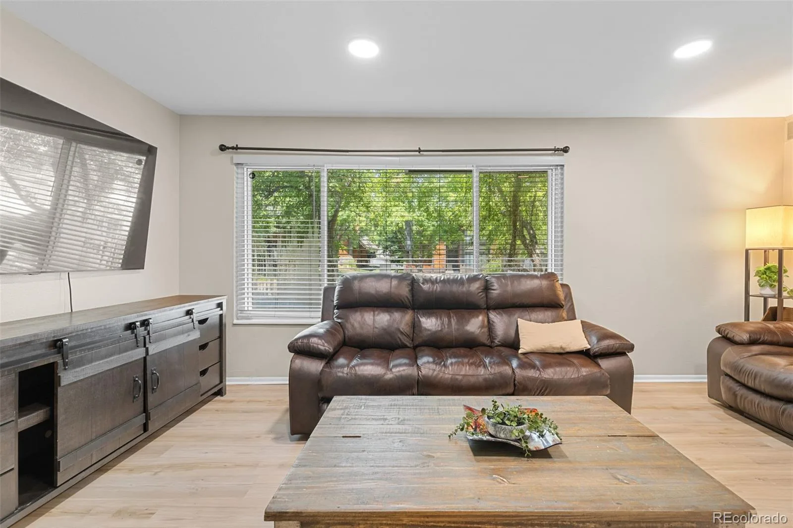 1206 S Dillon Way Aurora CO 80012 MLS #REC3389529 07082026021507 1600 11