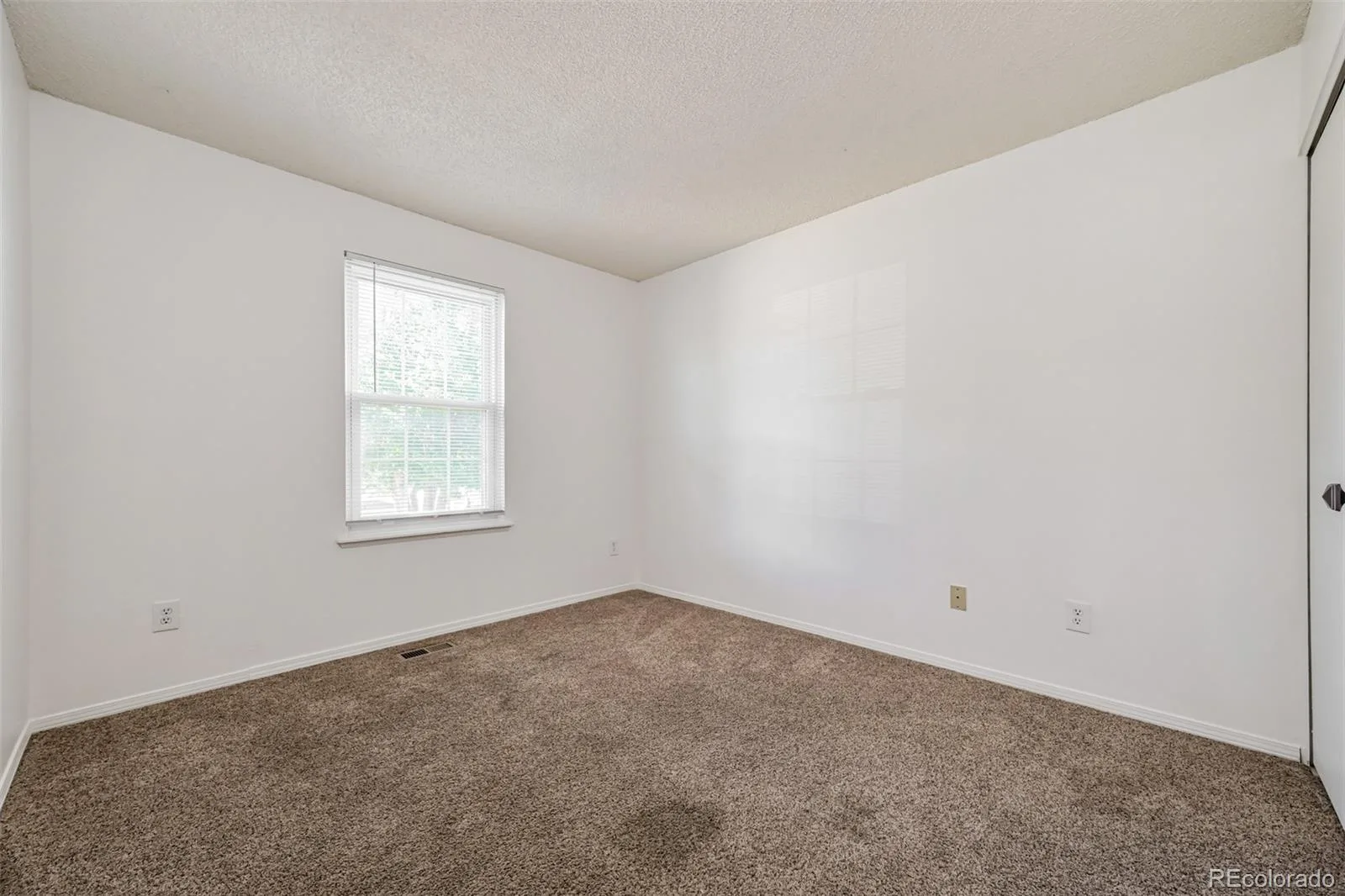 18064 E Ford Place Aurora CO 80017 | MLS #REC3391997 08242026160958 1600 15