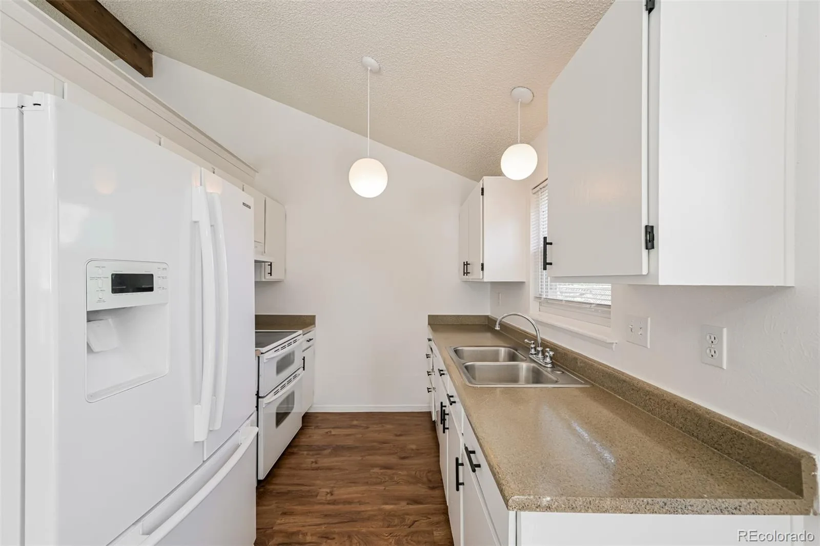 18064 E Ford Place Aurora CO 80017 | MLS #REC3391997 08242026160958 1600 9
