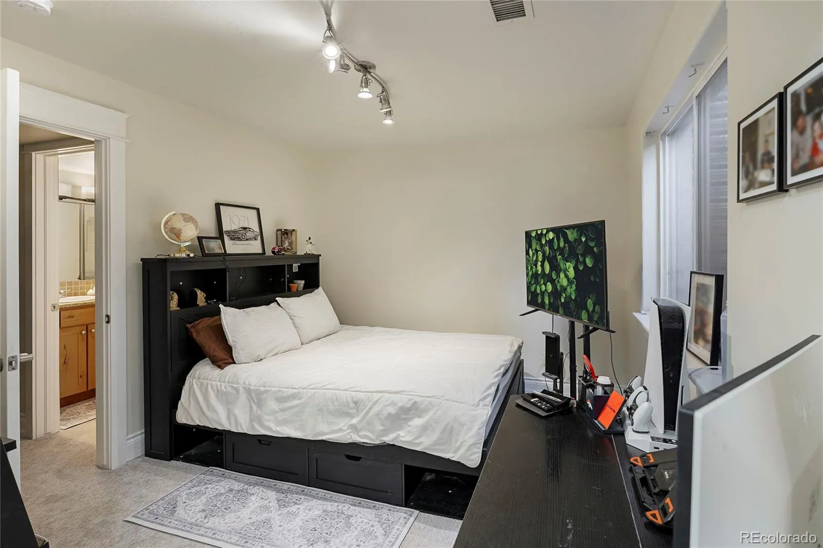 04132026235802 1600 24