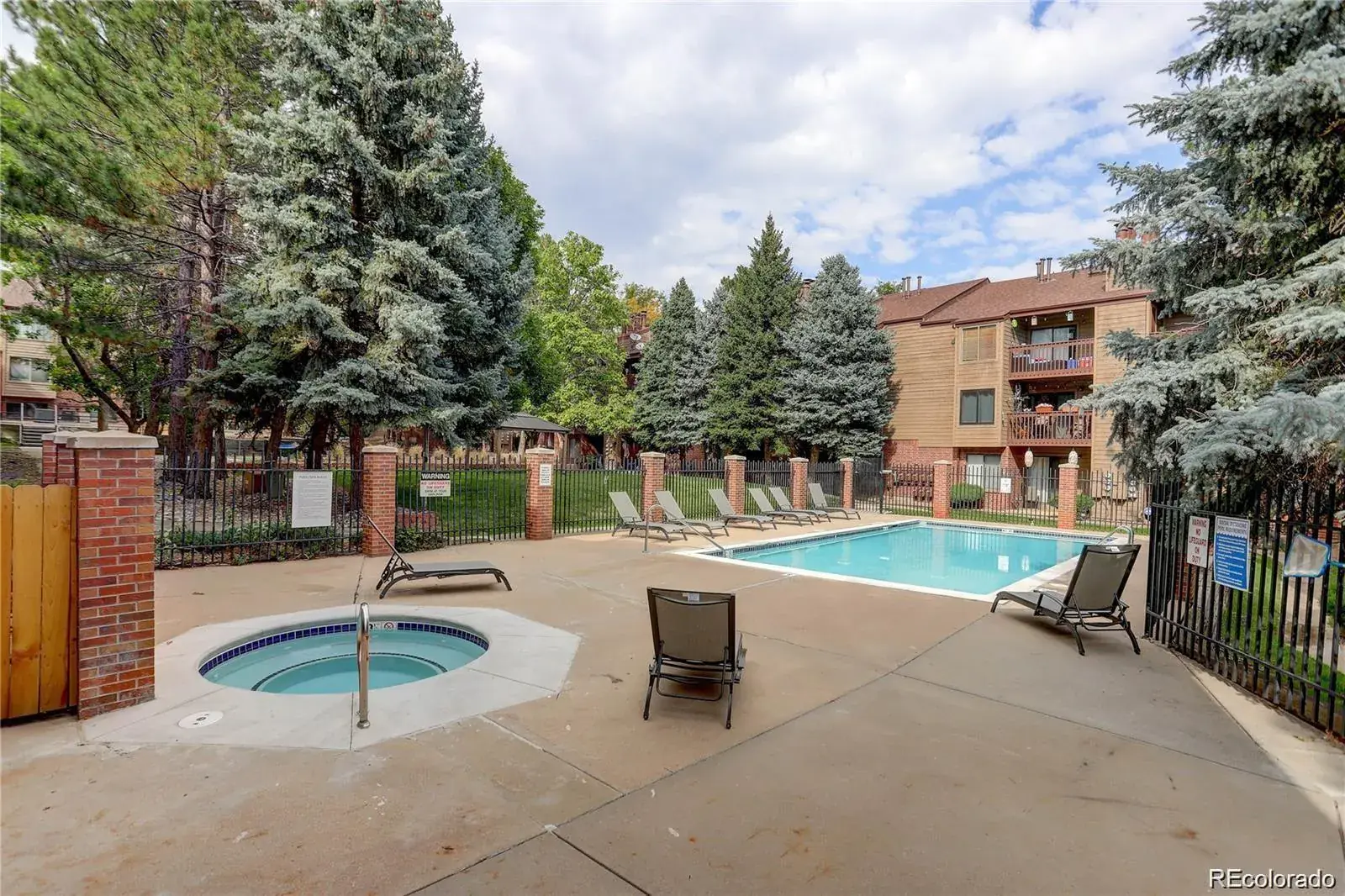 222 Wright Street #303 Lakewood CO 80228 MLS #REC3395558 07242025184211 1600 24
