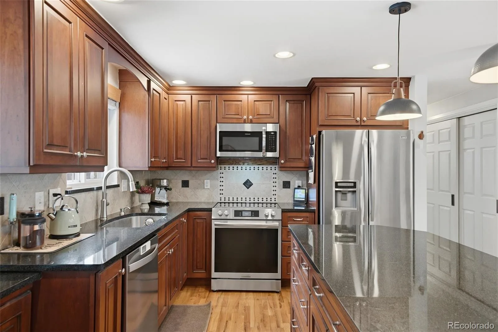 5357 Field Circle Arvada CO 80002 MLS #REC3396673 06082026233934 1600 11