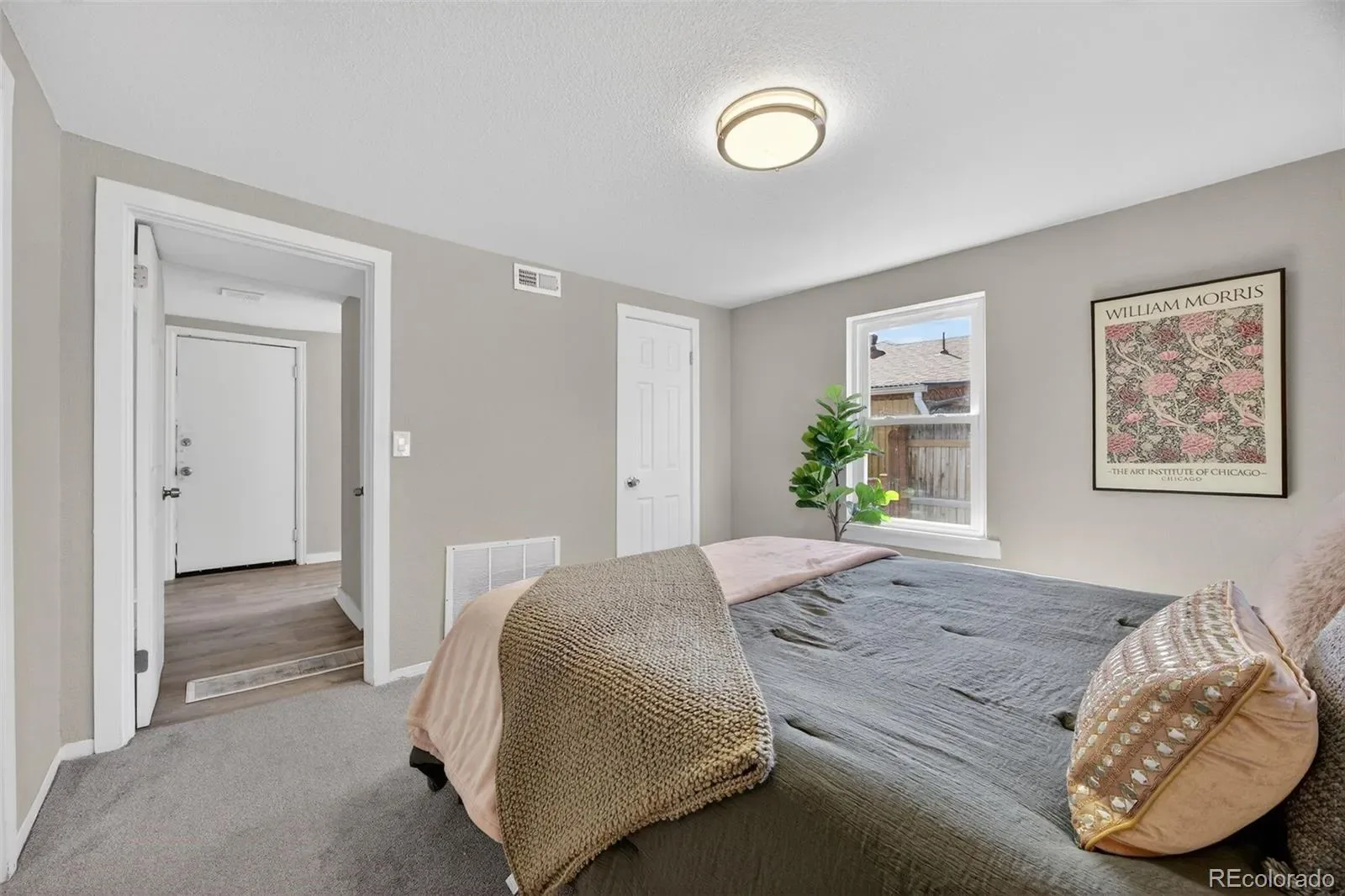 03192026003336 1600 17