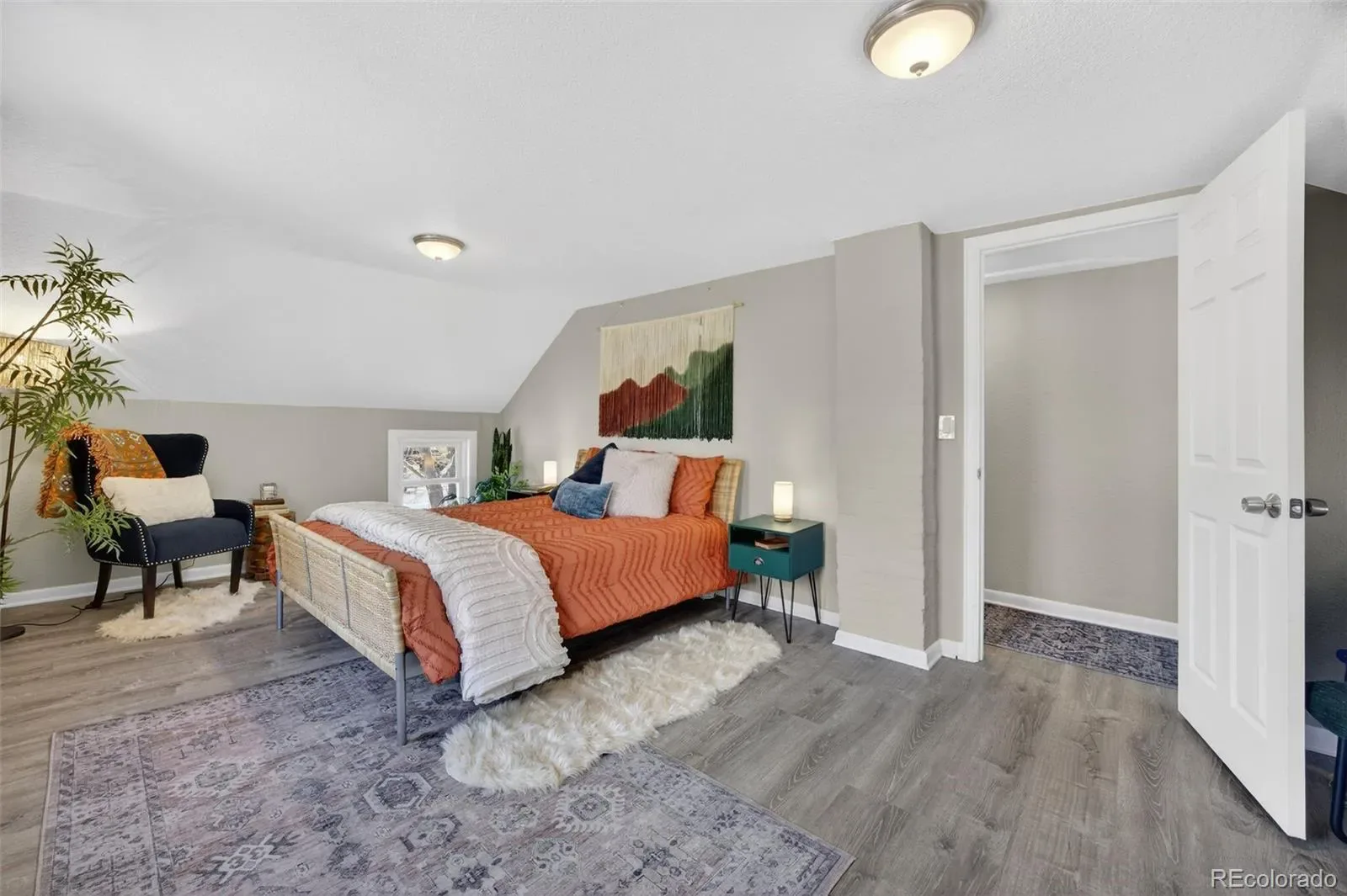 03192026003336 1600 22