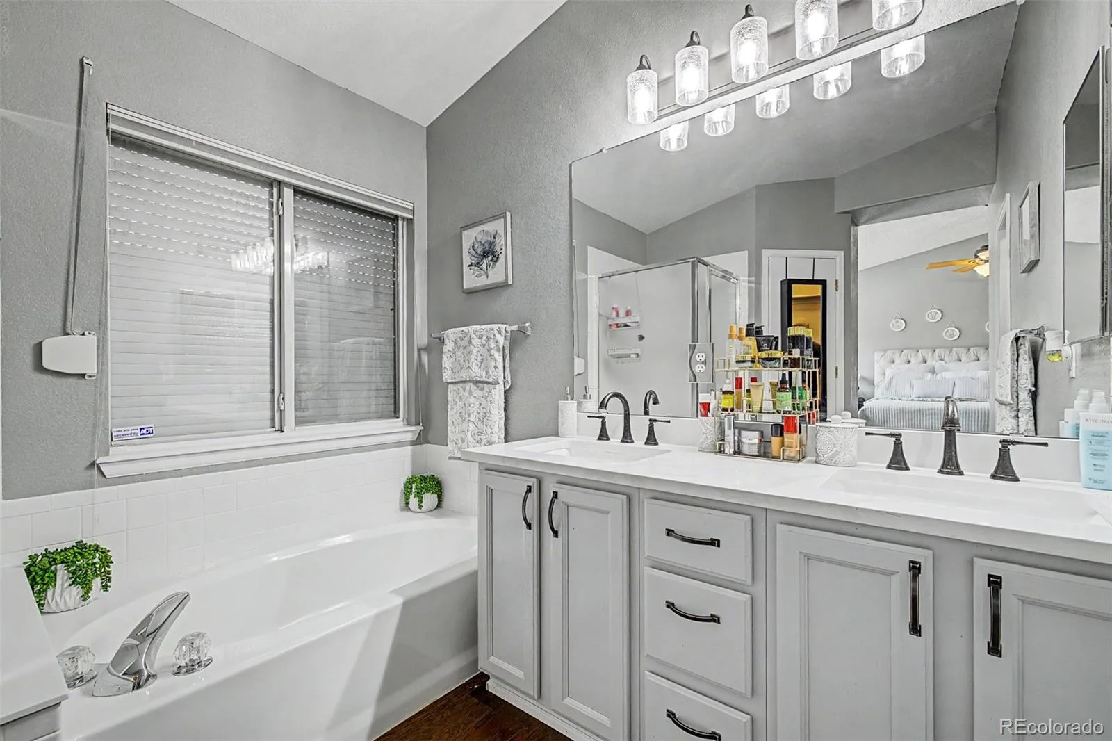 18390 E Baltic Place Aurora CO 80013 | MLS #REC3398155 07172026133801 1600 22
