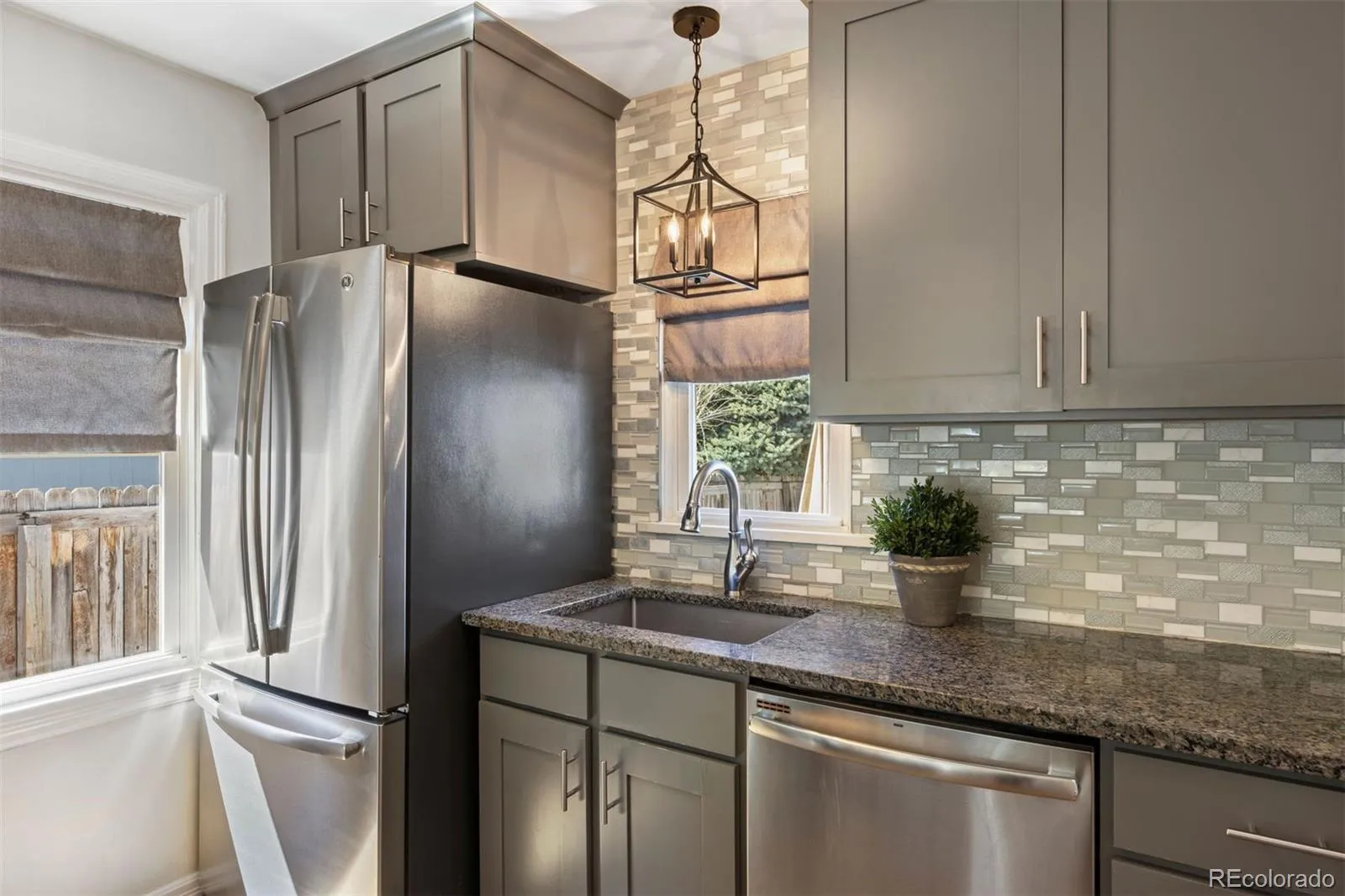 04032026220258 1600 10