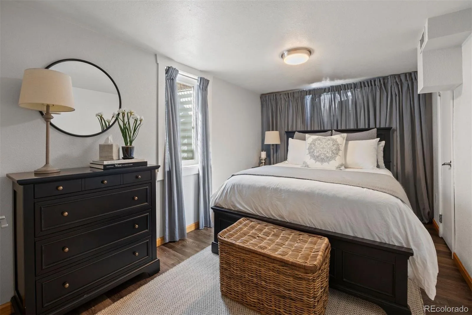 04032026220258 1600 23