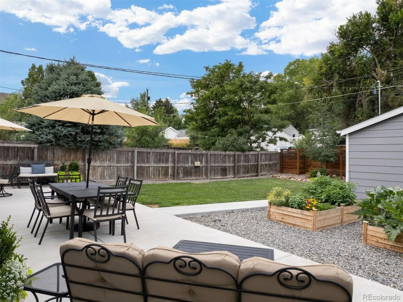 04032026220258 1600 32